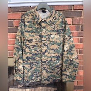 🛍️New never worn. Genuine Gear Combat Size Large